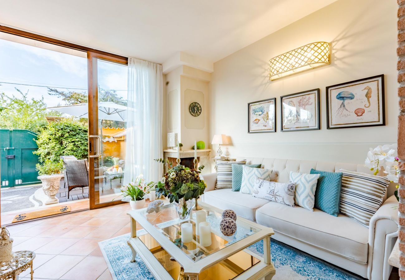 Villa a Torvaianica - Villa Corallina, A Luxury 2 bedrooms Villa