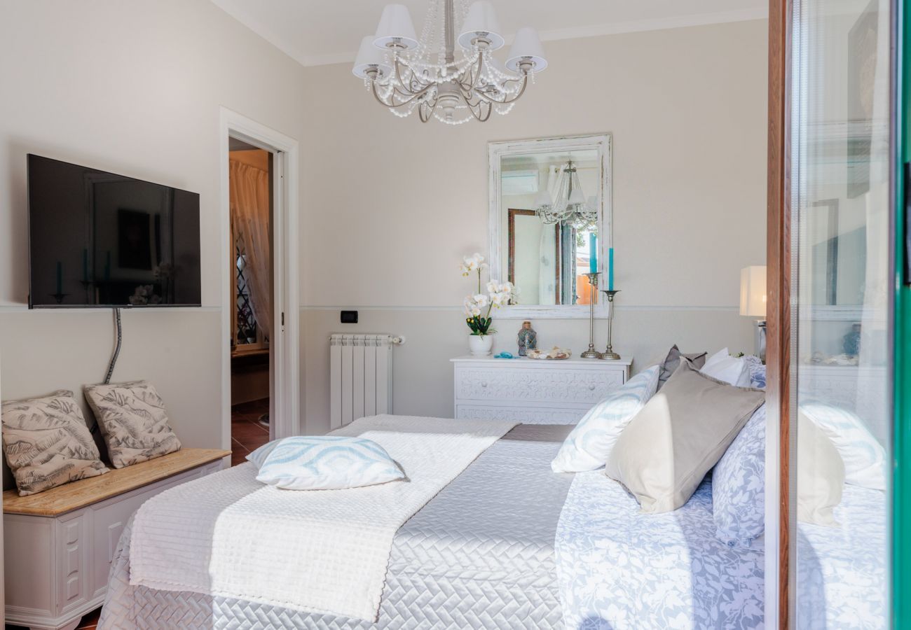 Villa a Torvaianica - Villa Corallina, A Luxury 2 bedrooms Villa