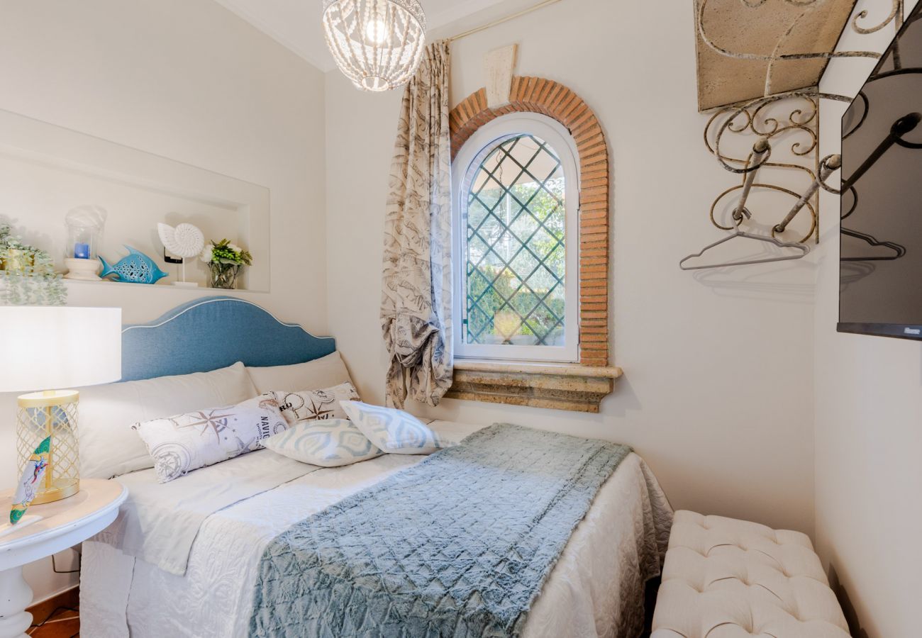 Villa a Torvaianica - Villa Corallina, A Luxury 2 bedrooms Villa