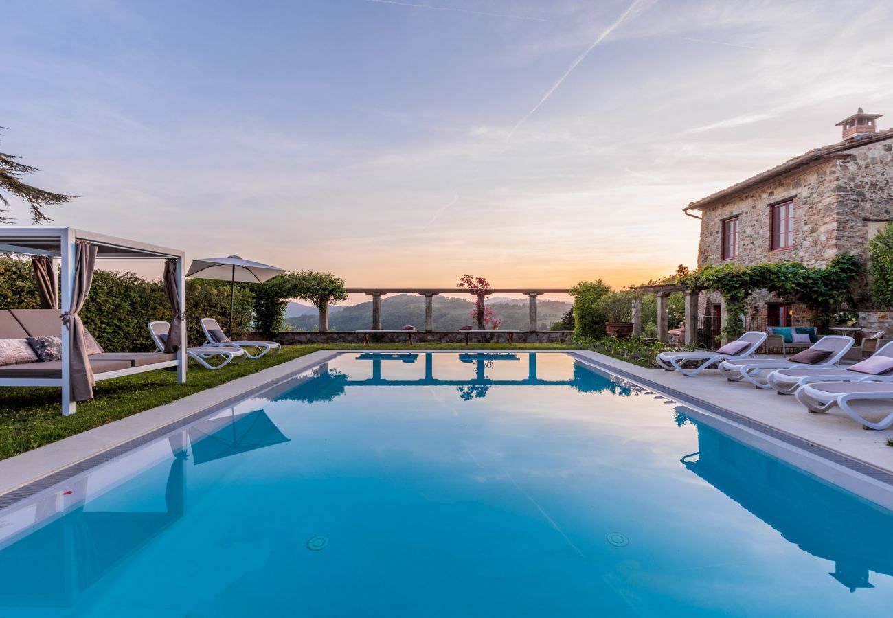 Villa a Lucca - VILLA BORBONE in Pieve Santo Stefano, a Luxury Renaissance Panoramic 9 Bedrooms Retreat Villa with Private Pool 