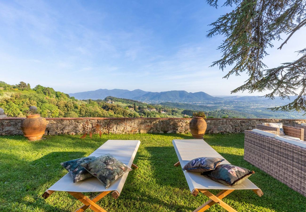 Villa a Lucca - VILLA BORBONE in Pieve Santo Stefano, a Luxury Renaissance Panoramic 9 Bedrooms Retreat Villa with Private Pool 