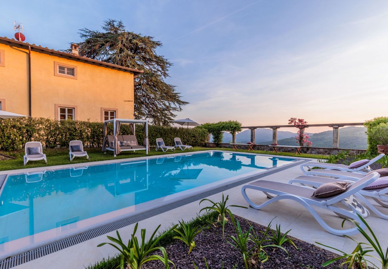 Villa a Lucca - VILLA BORBONE in Pieve Santo Stefano, a Luxury Renaissance Panoramic 9 Bedrooms Retreat Villa with Private Pool 