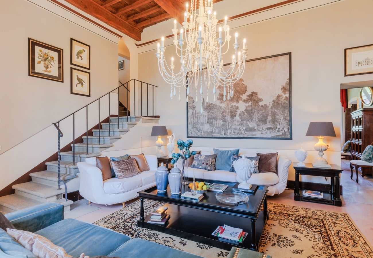 Villa a Lucca - Villa Borbone - perched on the Lucca Hills