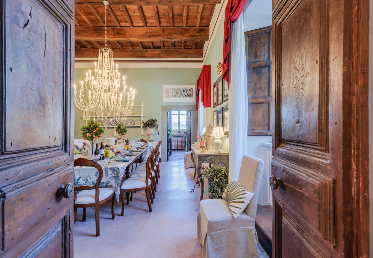 Villa a Lucca - VILLA BORBONE in Pieve Santo Stefano, a Luxury Renaissance Panoramic 9 Bedrooms Retreat Villa with Private Pool 