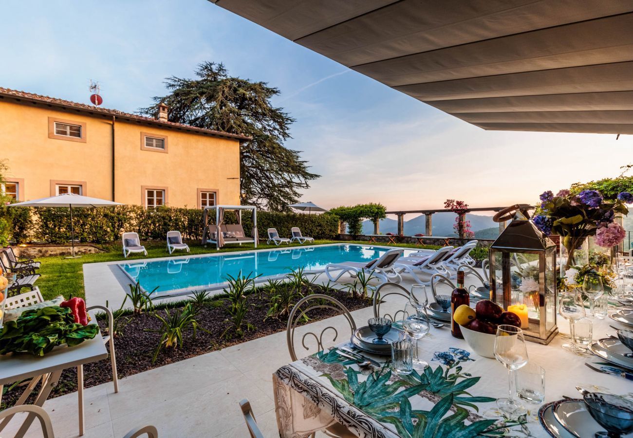 Villa a Lucca - VILLA BORBONE in Pieve Santo Stefano, a Luxury Renaissance Panoramic 9 Bedrooms Retreat Villa with Private Pool 