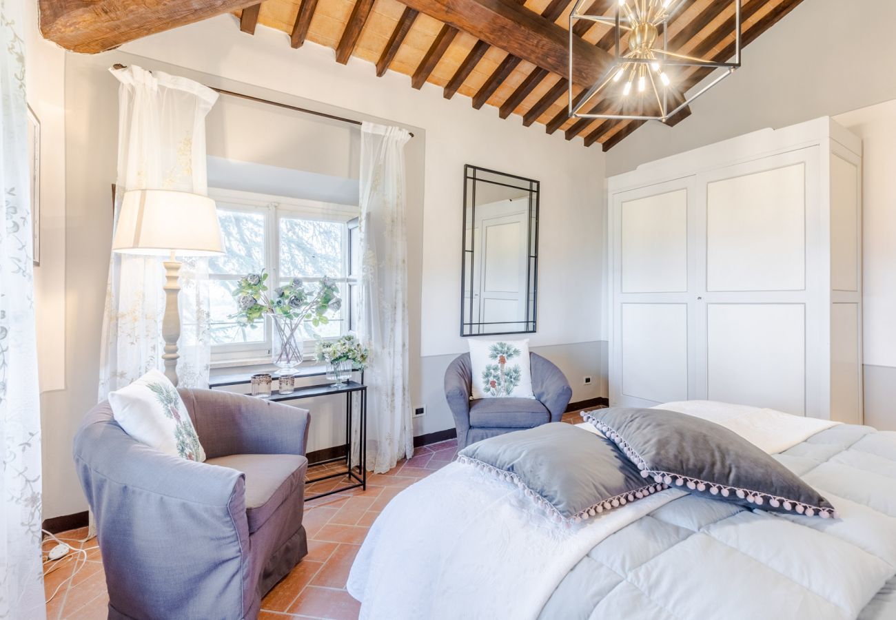 Villa a Lucca - Villa Borbone - perched on the Lucca Hills