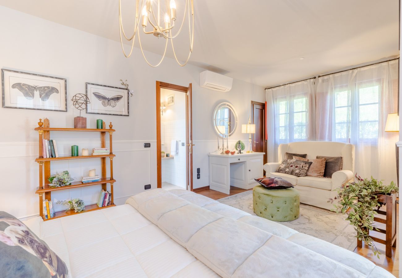 Villa a Lucca - Villa Borbone - perched on the Lucca Hills