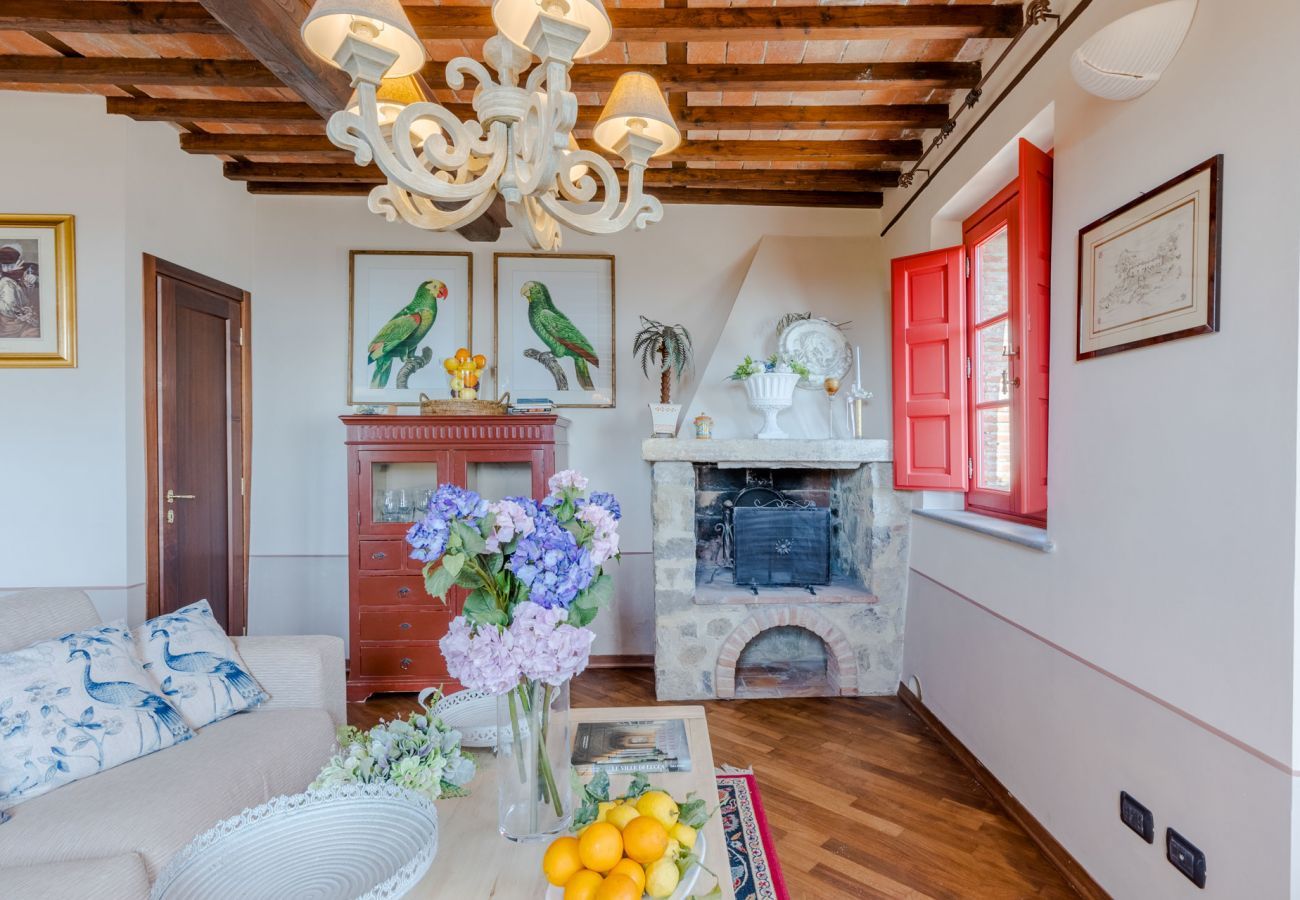 Villa a Lucca - Villa Borbone - perched on the Lucca Hills