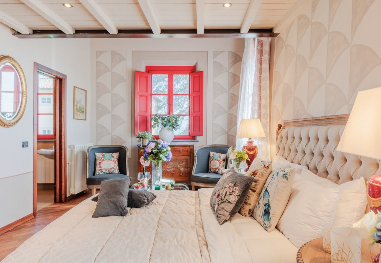 Villa a Lucca - Villa Borbone - perched on the Lucca Hills