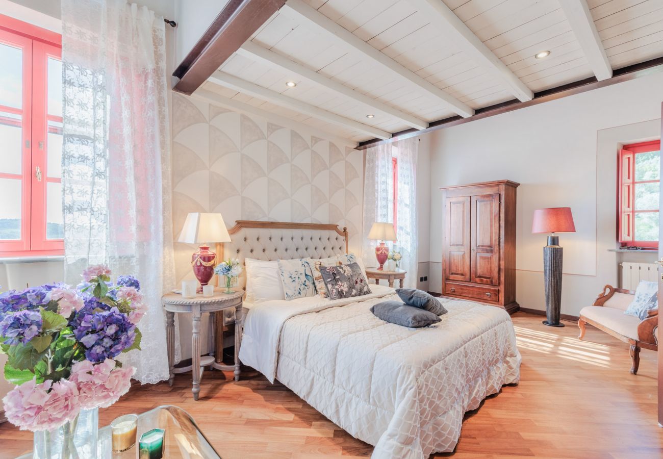 Villa a Lucca - VILLA BORBONE in Pieve Santo Stefano, a Luxury Renaissance Panoramic 9 Bedrooms Retreat Villa with Private Pool 