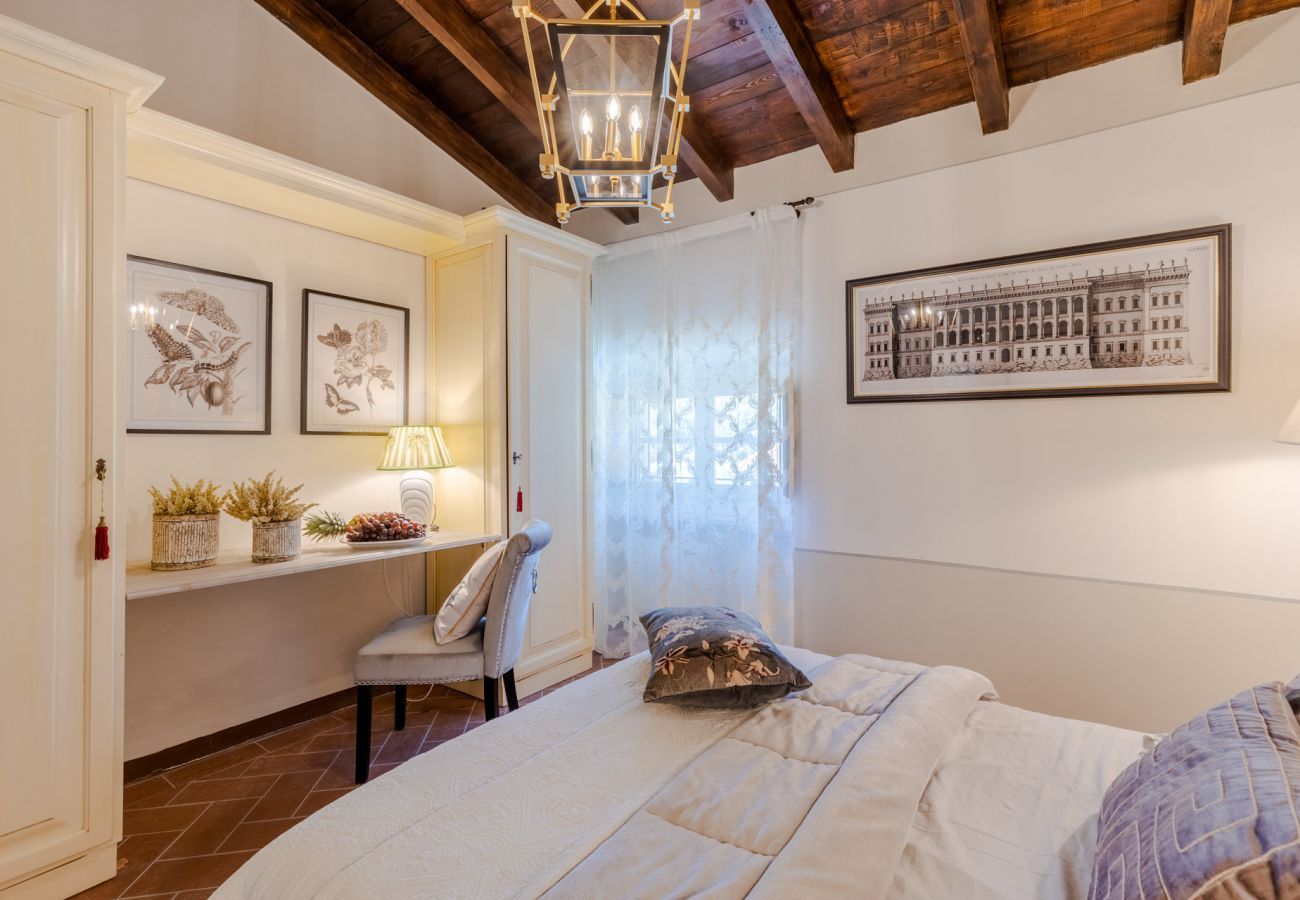 Villa a Lucca - VILLA BORBONE in Pieve Santo Stefano, a Luxury Renaissance Panoramic 9 Bedrooms Retreat Villa with Private Pool 