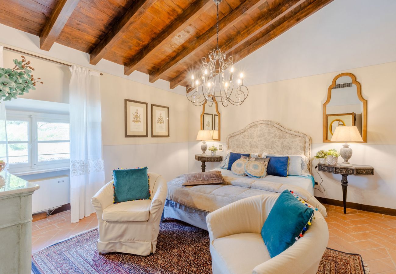 Villa a Lucca - VILLA BORBONE in Pieve Santo Stefano, a Luxury Renaissance Panoramic 9 Bedrooms Retreat Villa with Private Pool 