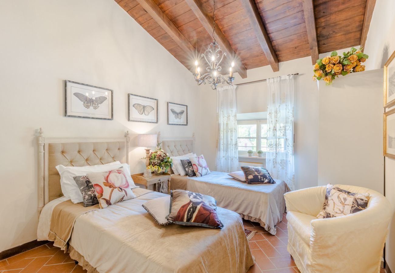 Villa a Lucca - Villa Borbone - perched on the Lucca Hills