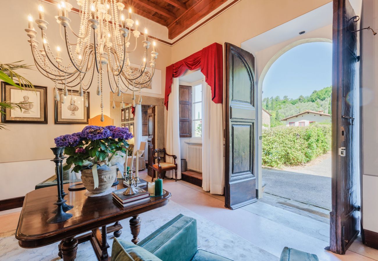 Villa a Lucca - Villa Borbone - perched on the Lucca Hills