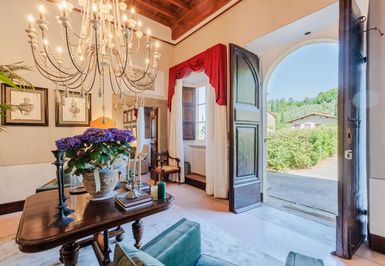 Villa a Lucca - VILLA BORBONE in Pieve Santo Stefano, a Luxury Renaissance Panoramic 9 Bedrooms Retreat Villa with Private Pool 