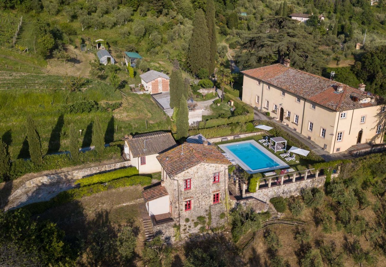 Villa a Lucca - VILLA BORBONE in Pieve Santo Stefano, a Luxury Renaissance Panoramic 9 Bedrooms Retreat Villa with Private Pool 