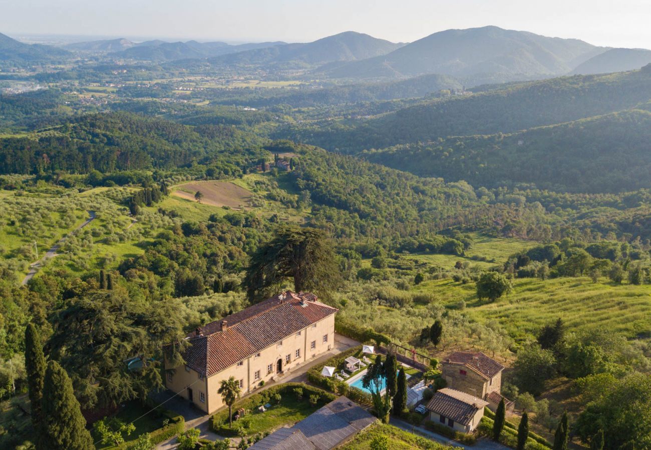 Villa a Lucca - VILLA BORBONE in Pieve Santo Stefano, a Luxury Renaissance Panoramic 9 Bedrooms Retreat Villa with Private Pool 