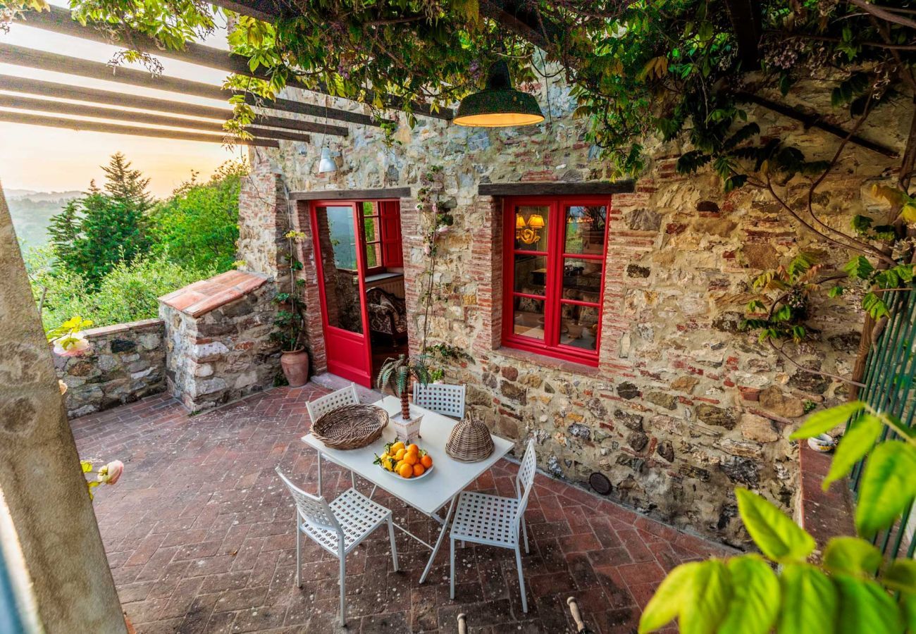 Villa a Lucca - Villa Borbone - perched on the Lucca Hills