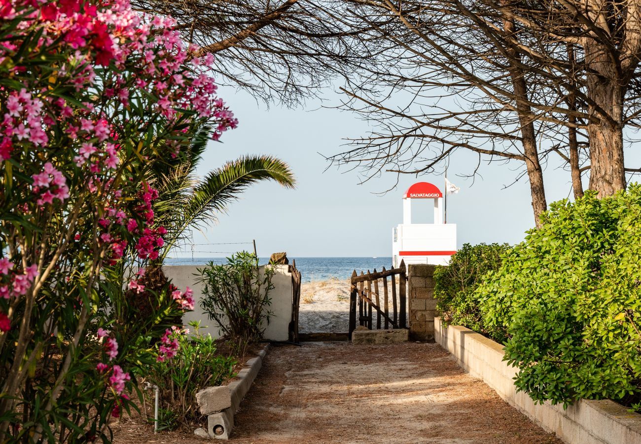 Villa a Olbia - Villa Bay Pine - accesso esclusivo sulla spiaggia di Pittulongu, wi-fi