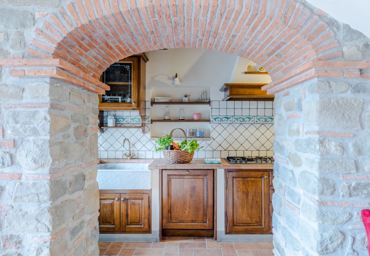 Villa a Lucca - Tuscan Fizz Villa, a Vineyards Retreat