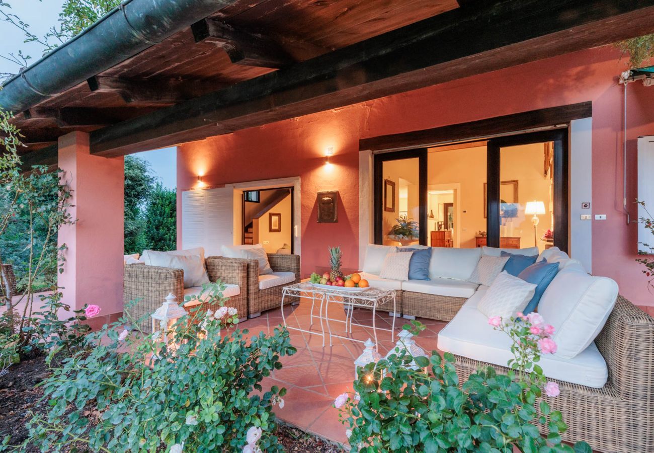 Villa a Bientina - Cà Uvenere, a spacious 6 bedrooms Villa with Private Pool on the Tuscan Hills of Santa Colomba by Pontedera and Bientina