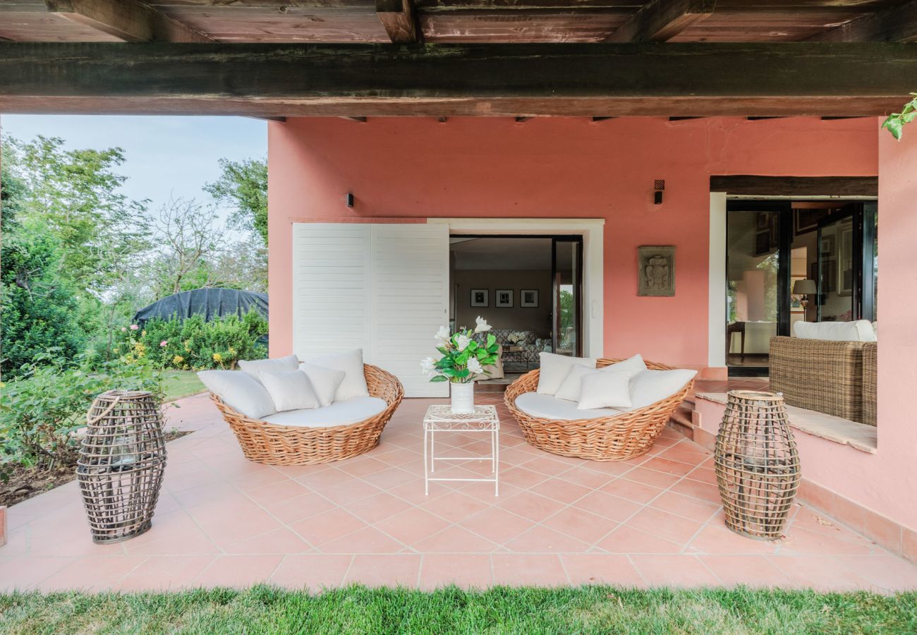 Villa a Bientina - Cà Uvenere, a spacious 6 bedrooms Villa with Private Pool on the Tuscan Hills of Santa Colomba by Pontedera and Bientina