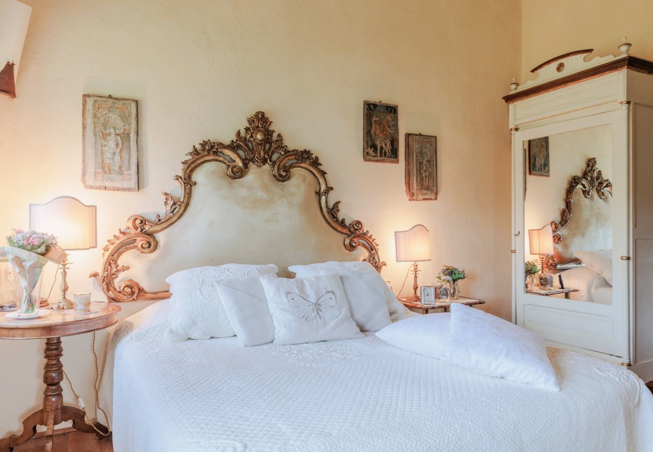Villa a Borgo a Mozzano - Gran Burrone Castle
