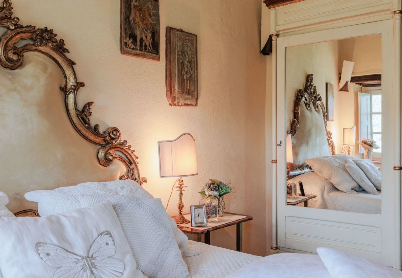 Villa a Borgo a Mozzano - Gran Burrone Castle