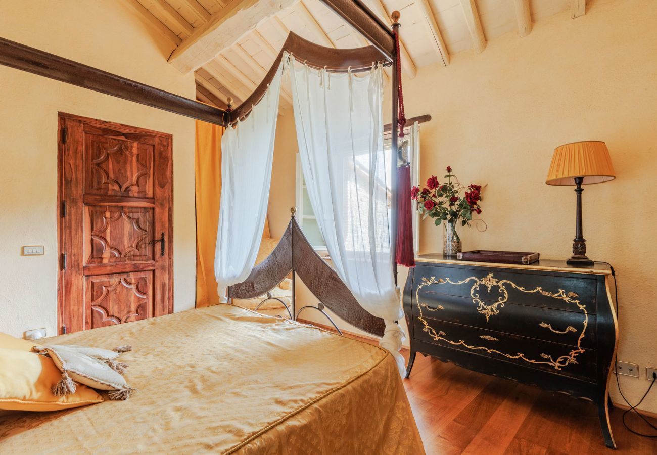 Villa a Borgo a Mozzano - Gran Burrone Castle