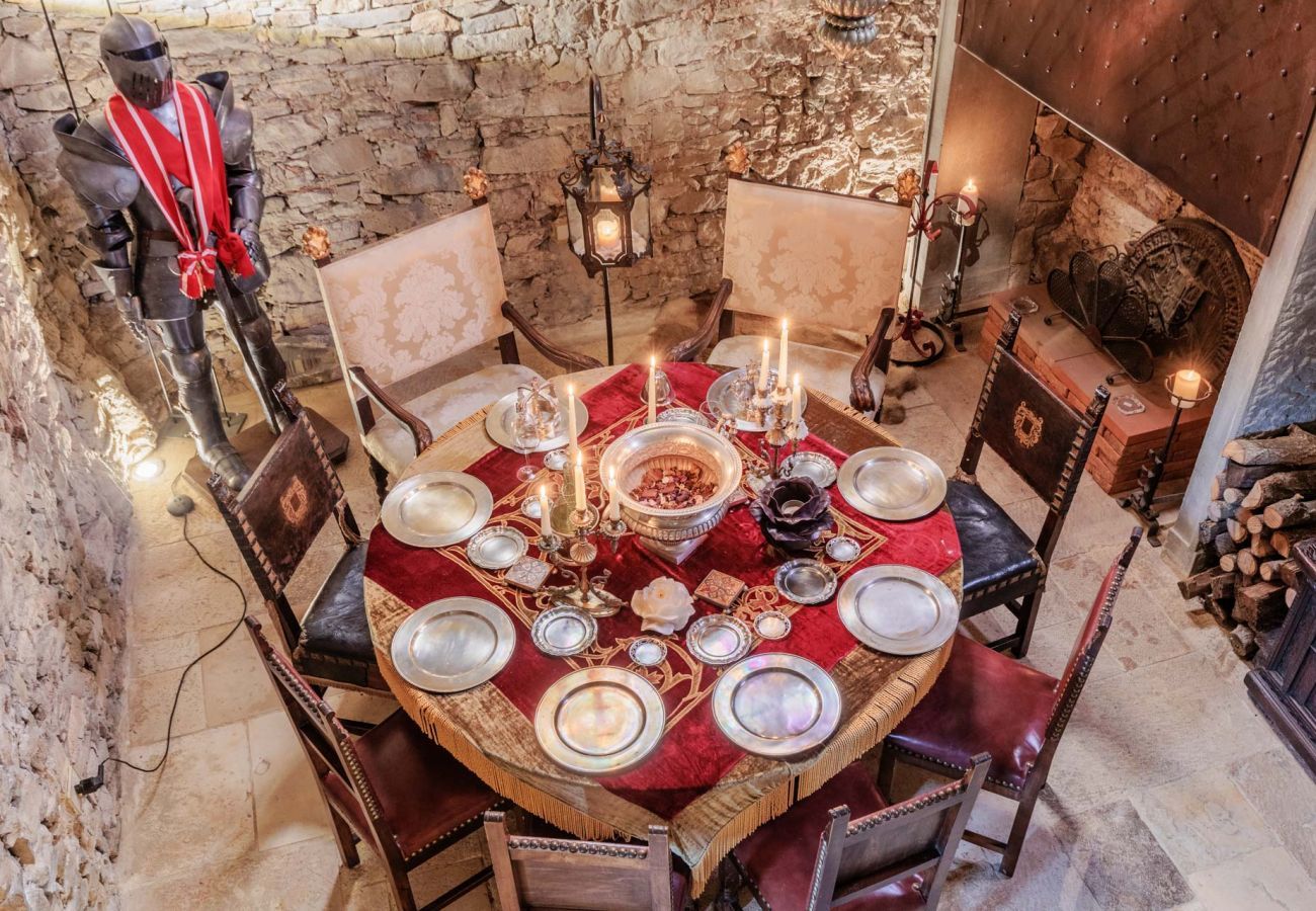 Villa a Borgo a Mozzano - Gran Burrone Castle