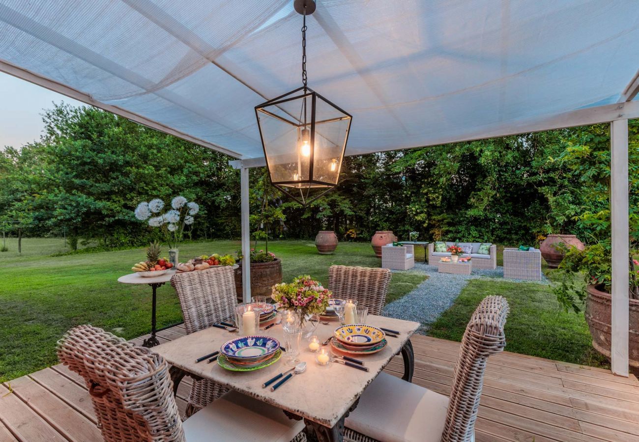 Villa a Lucca - Bassotta Cottage, a Charming Fairytale