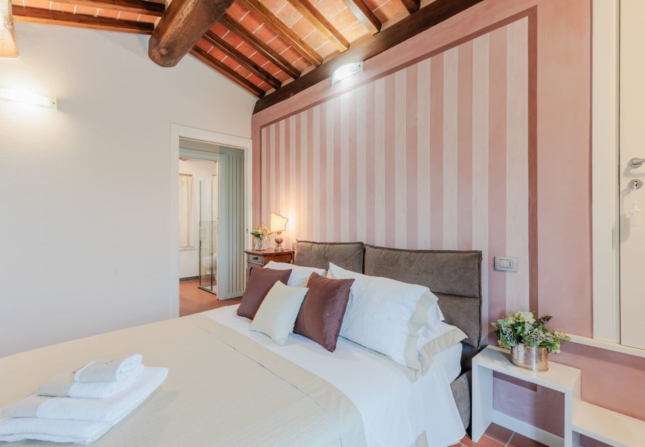 Villa a San Ginese - Nonno Giulivo Farmhouse, a Modern Hidden Tuscan Sanctuary with Private Pool