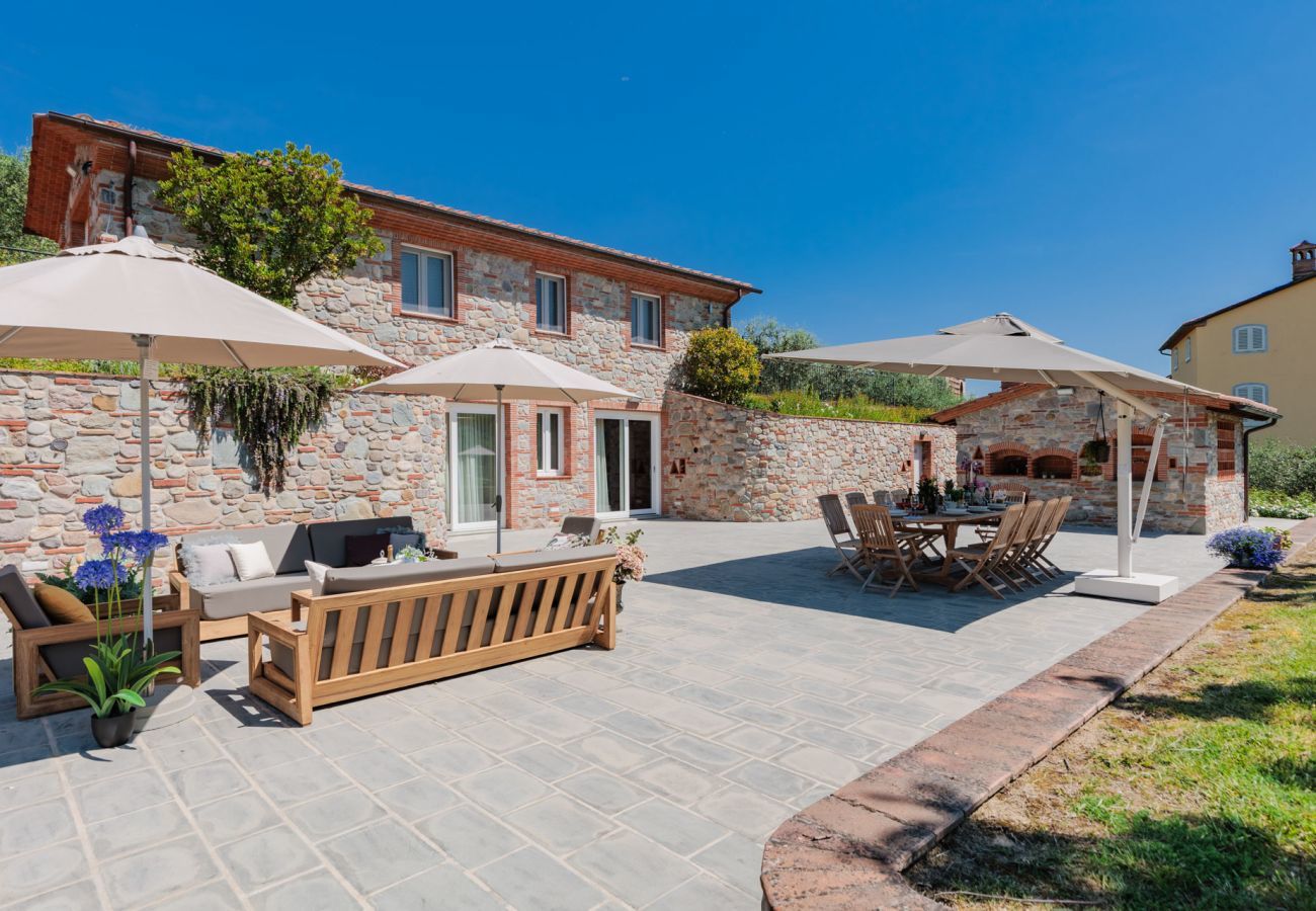 Villa a San Ginese - Nonno Giulivo Farmhouse, a Modern Hidden Tuscan Sanctuary with Private Pool