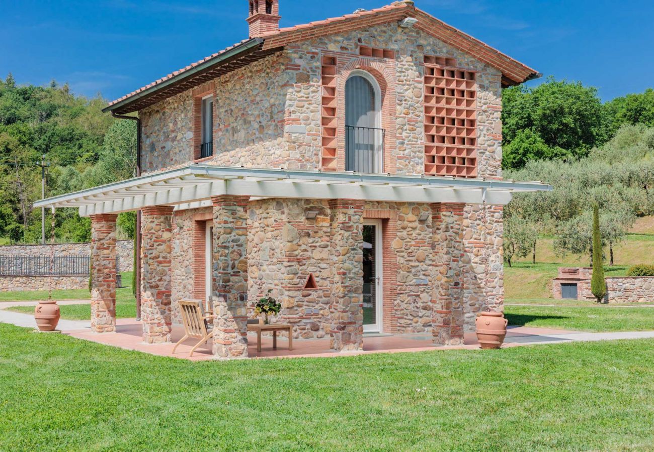 Villa a San Ginese - Nonno Giulivo Farmhouse, a Modern Hidden Tuscan Sanctuary with Private Pool