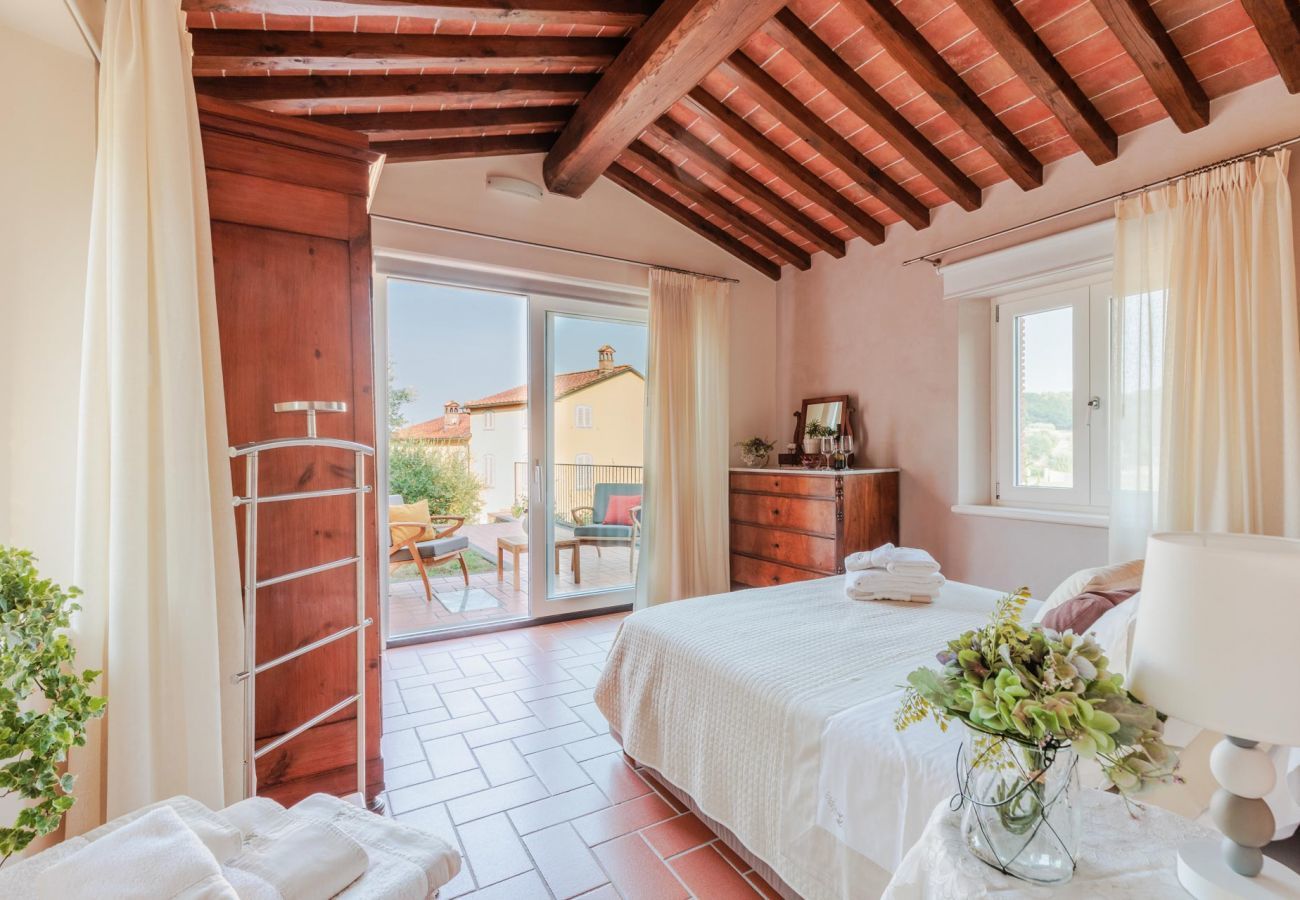 Villa a San Ginese - Nonno Giulivo Farmhouse, a Modern Hidden Tuscan Sanctuary with Private Pool