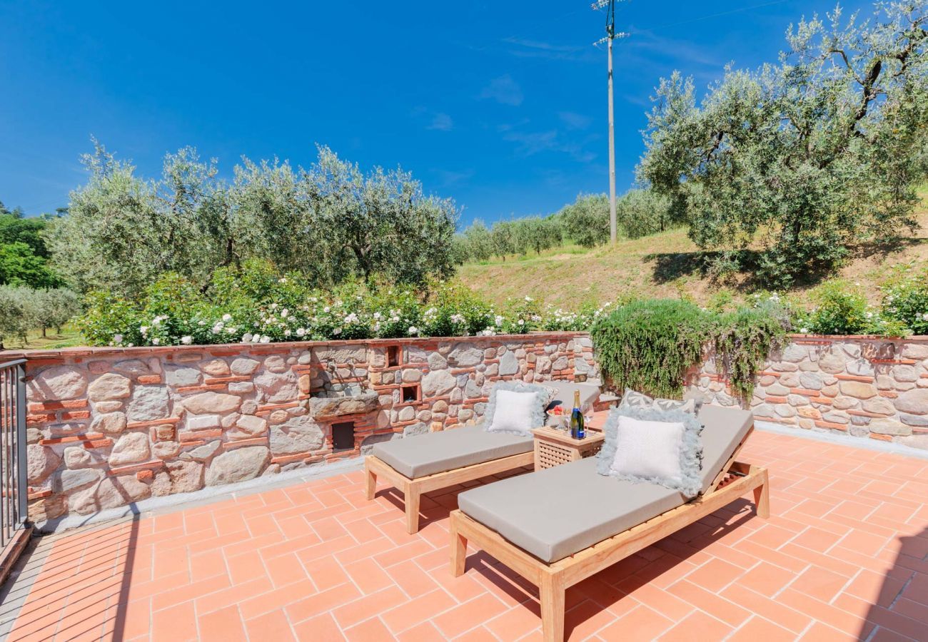 Villa a San Ginese - Nonno Giulivo Farmhouse, a Modern Hidden Tuscan Sanctuary with Private Pool