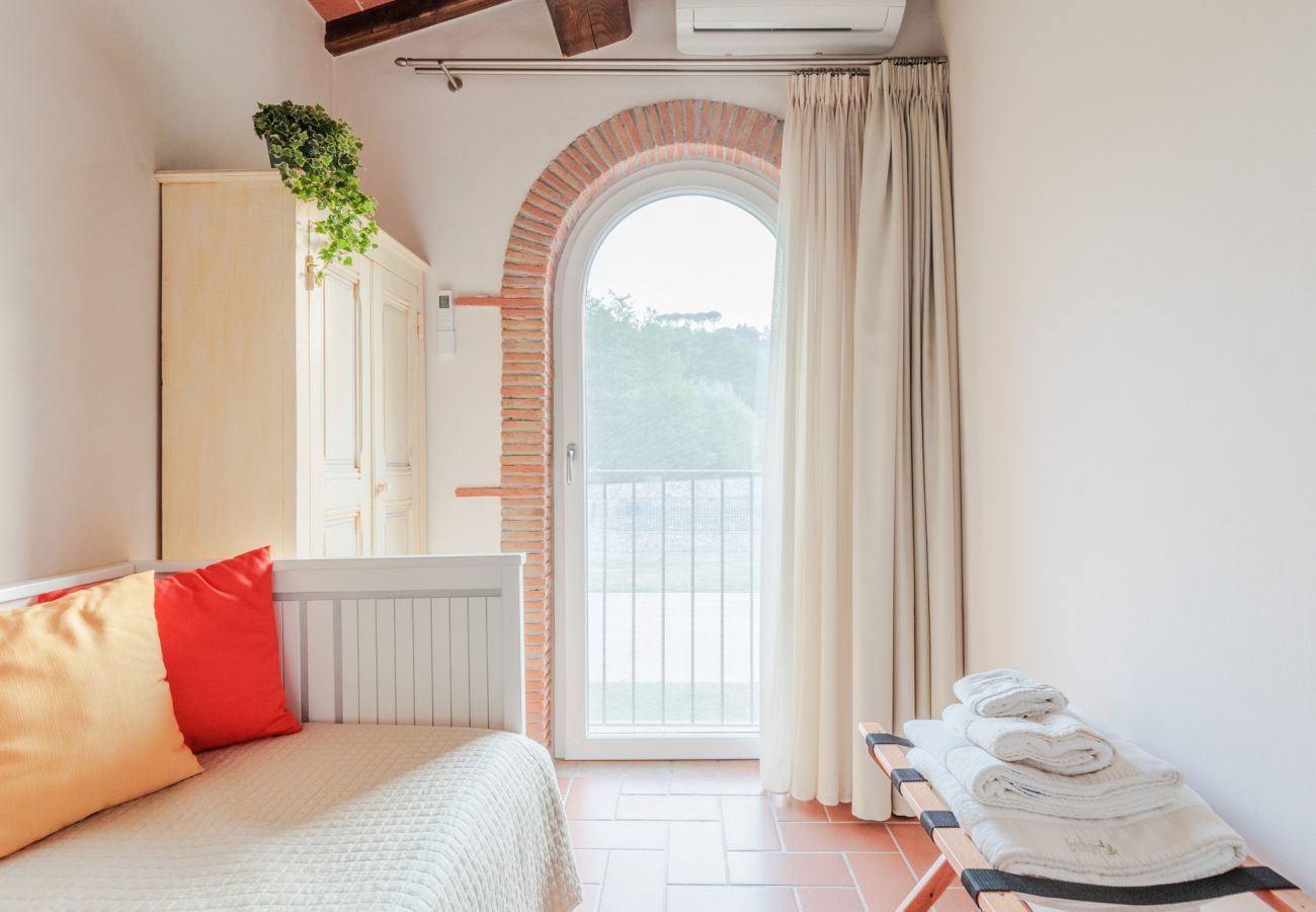 Villa a San Ginese - Nonno Giulivo Farmhouse, Tuscan Sanctuary