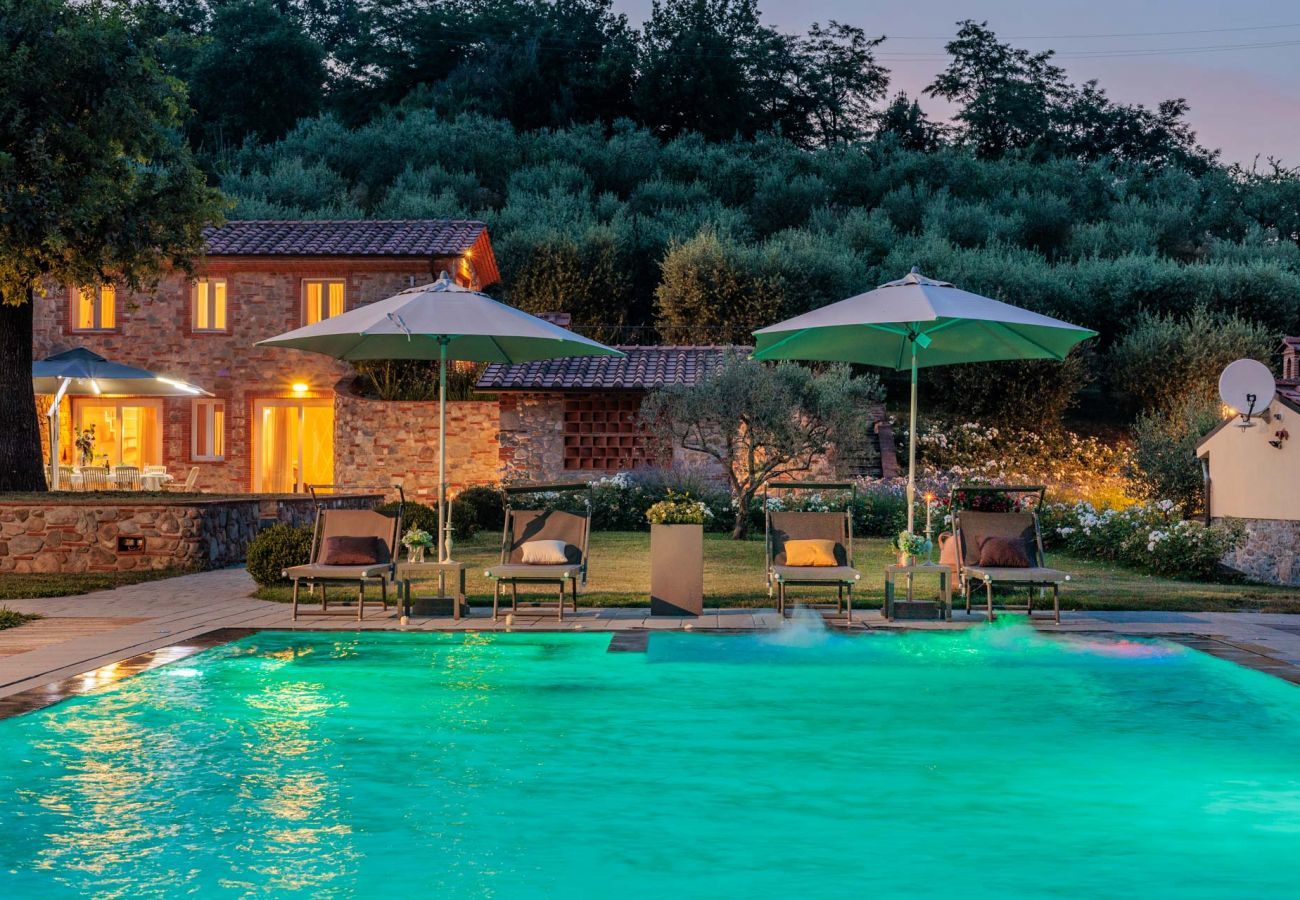 Villa a San Ginese - Nonno Giulivo Farmhouse, a Modern Hidden Tuscan Sanctuary with Private Pool