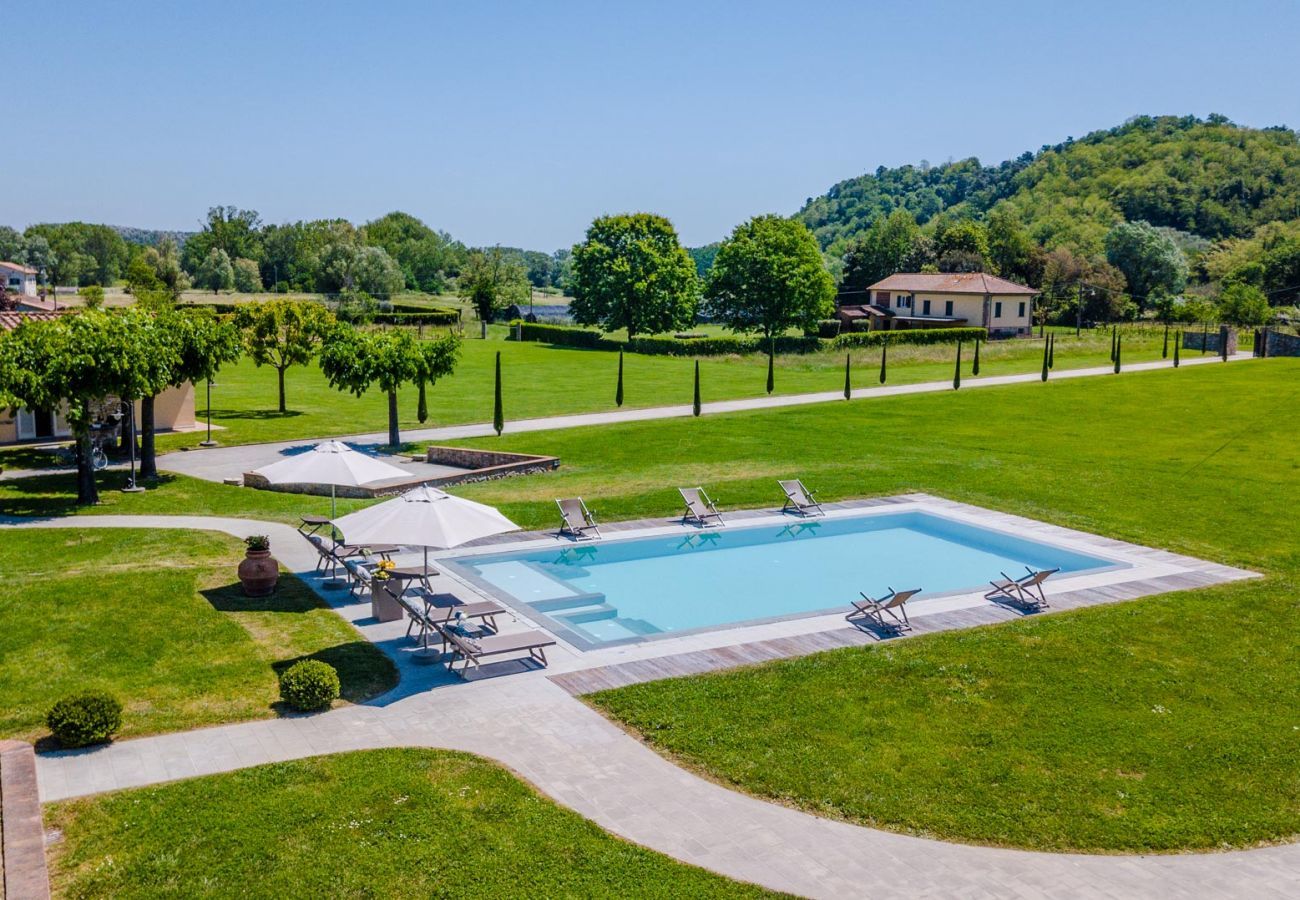 Villa a San Ginese - Nonno Giulivo Farmhouse, a Modern Hidden Tuscan Sanctuary with Private Pool