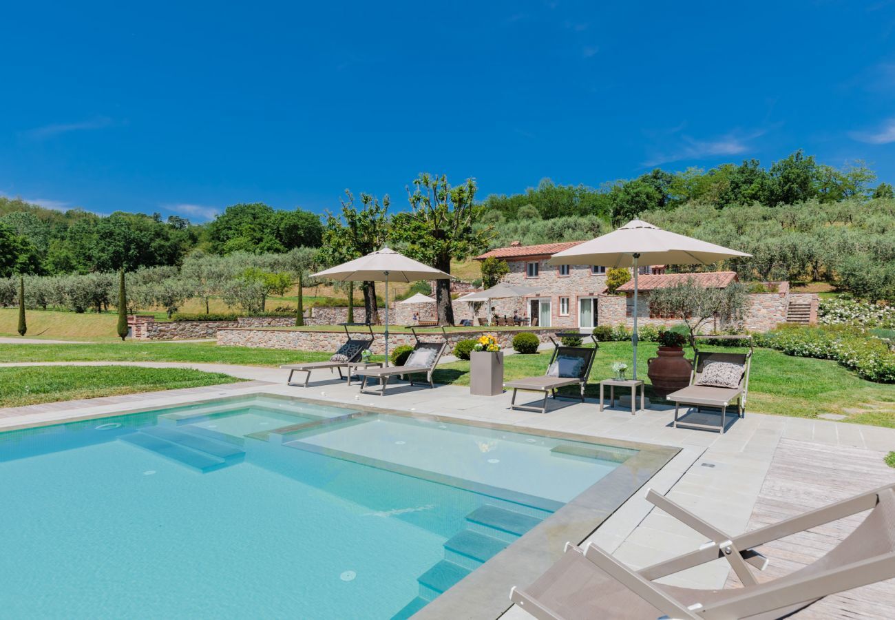 Villa a San Ginese - Nonno Giulivo Farmhouse, a Modern Hidden Tuscan Sanctuary with Private Pool