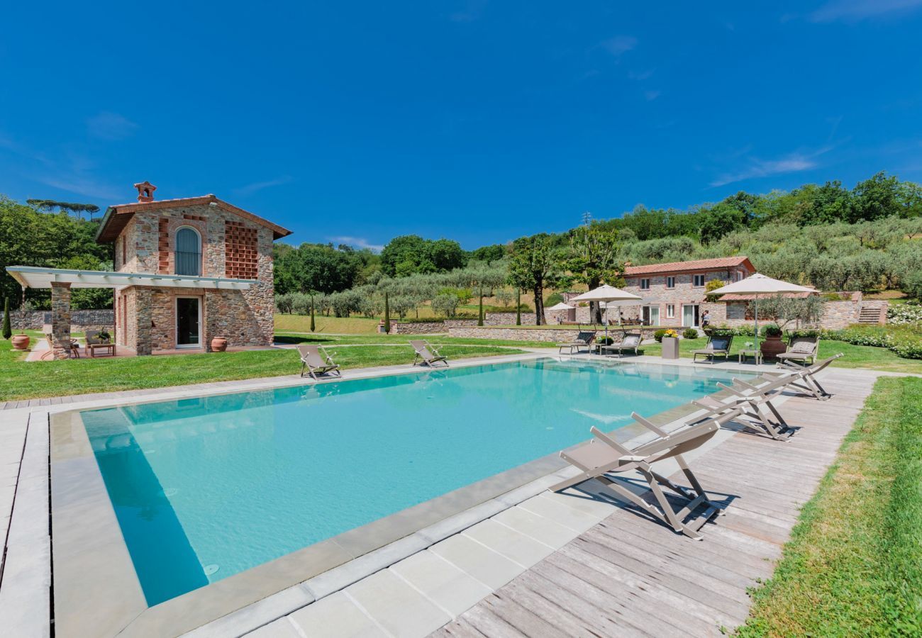 Villa a San Ginese - Nonno Giulivo Farmhouse, a Modern Hidden Tuscan Sanctuary with Private Pool