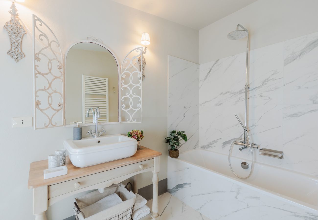 Villa a Capannori - Villa Noa, a Private Retreat with View