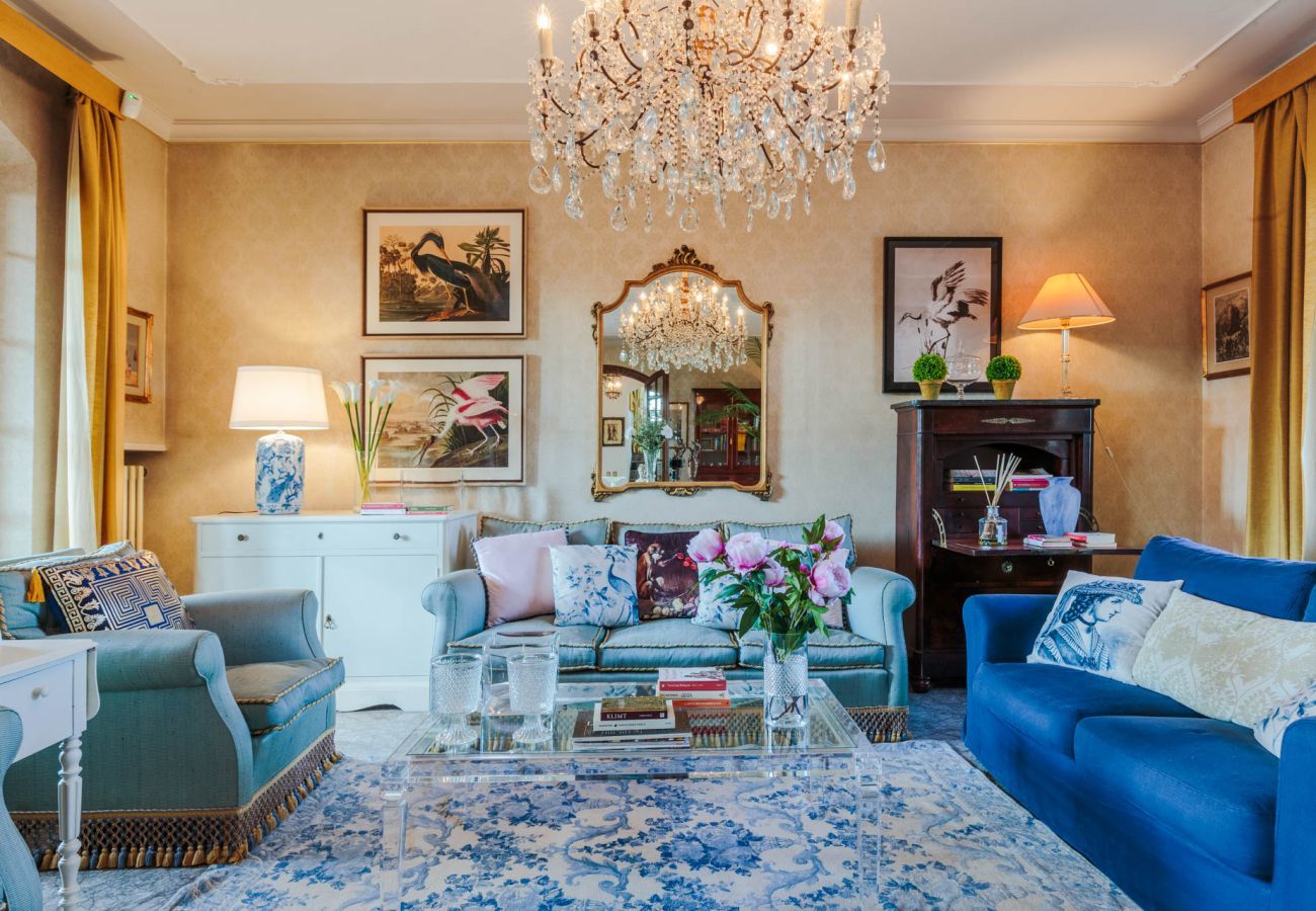 Villa a Monte San quirico - Villa Cesare, Convenient and Smart