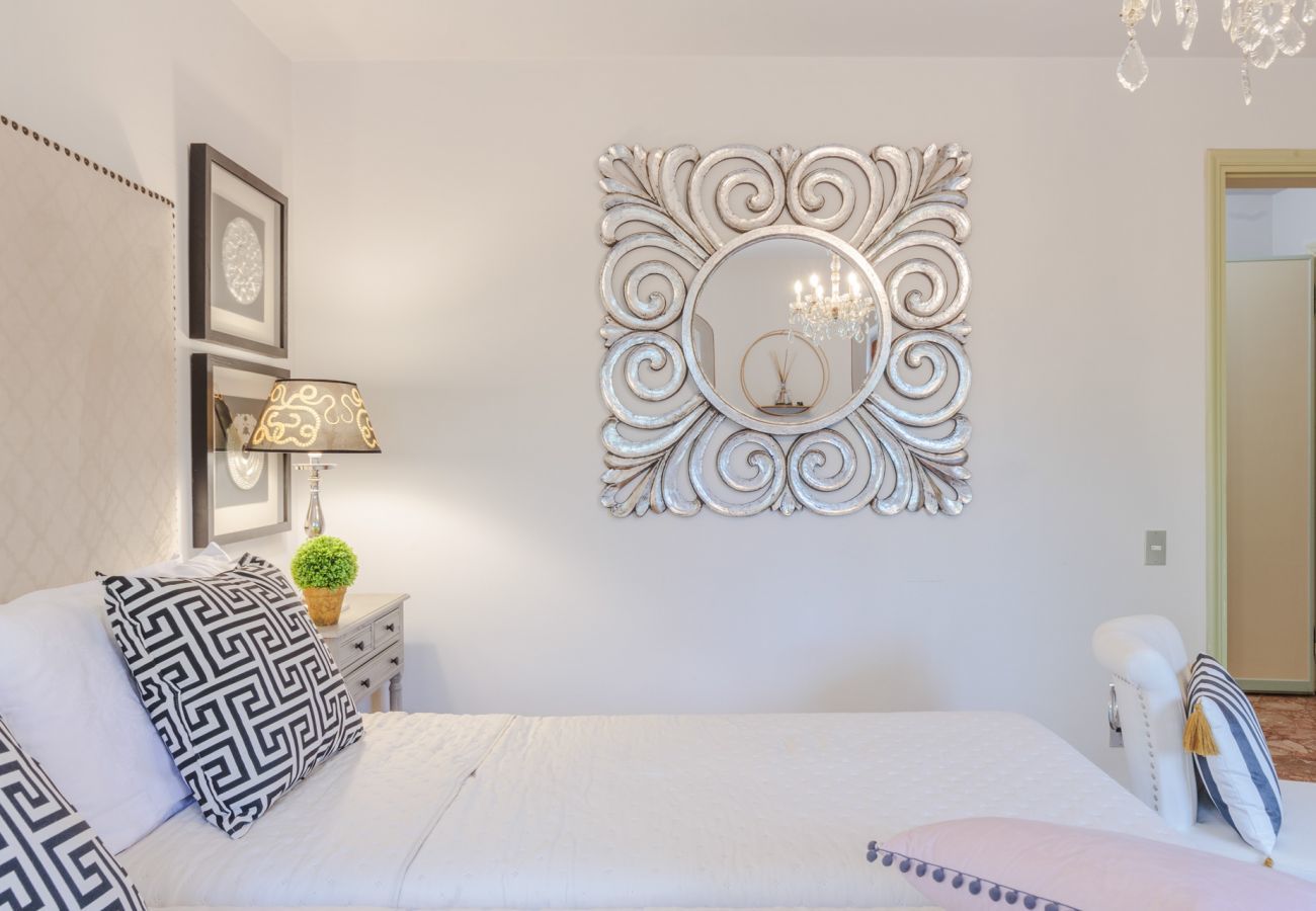 Villa a Monte San quirico - Villa Cesare, Convenient and Smart