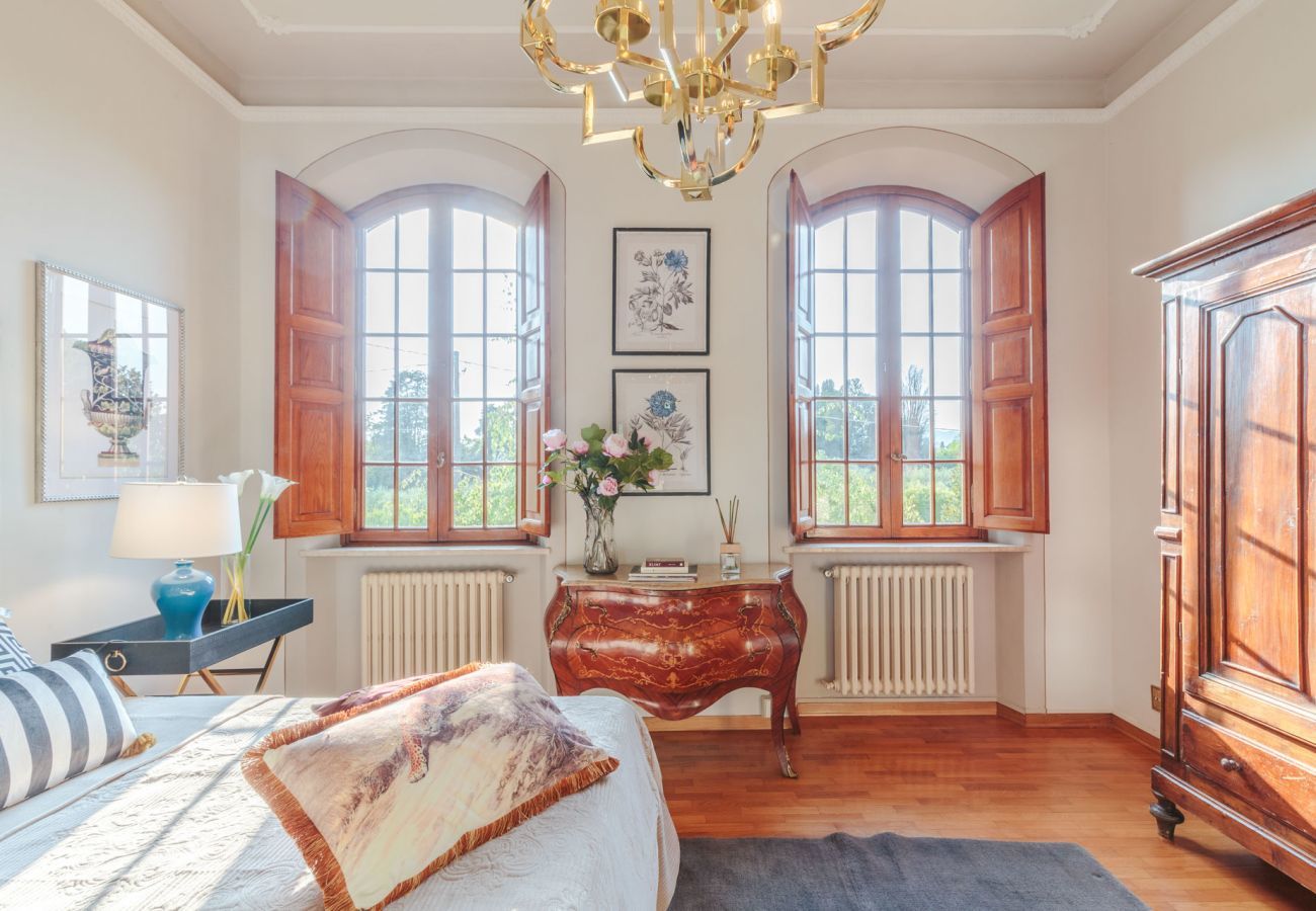 Villa a Monte San quirico - Villa Cesare, Convenient and Smart