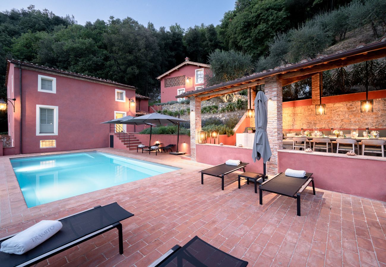 Villa a Lucca - Tramonto Farmhouse, a Luxury Retreat and a Contemporary Story of Tradition