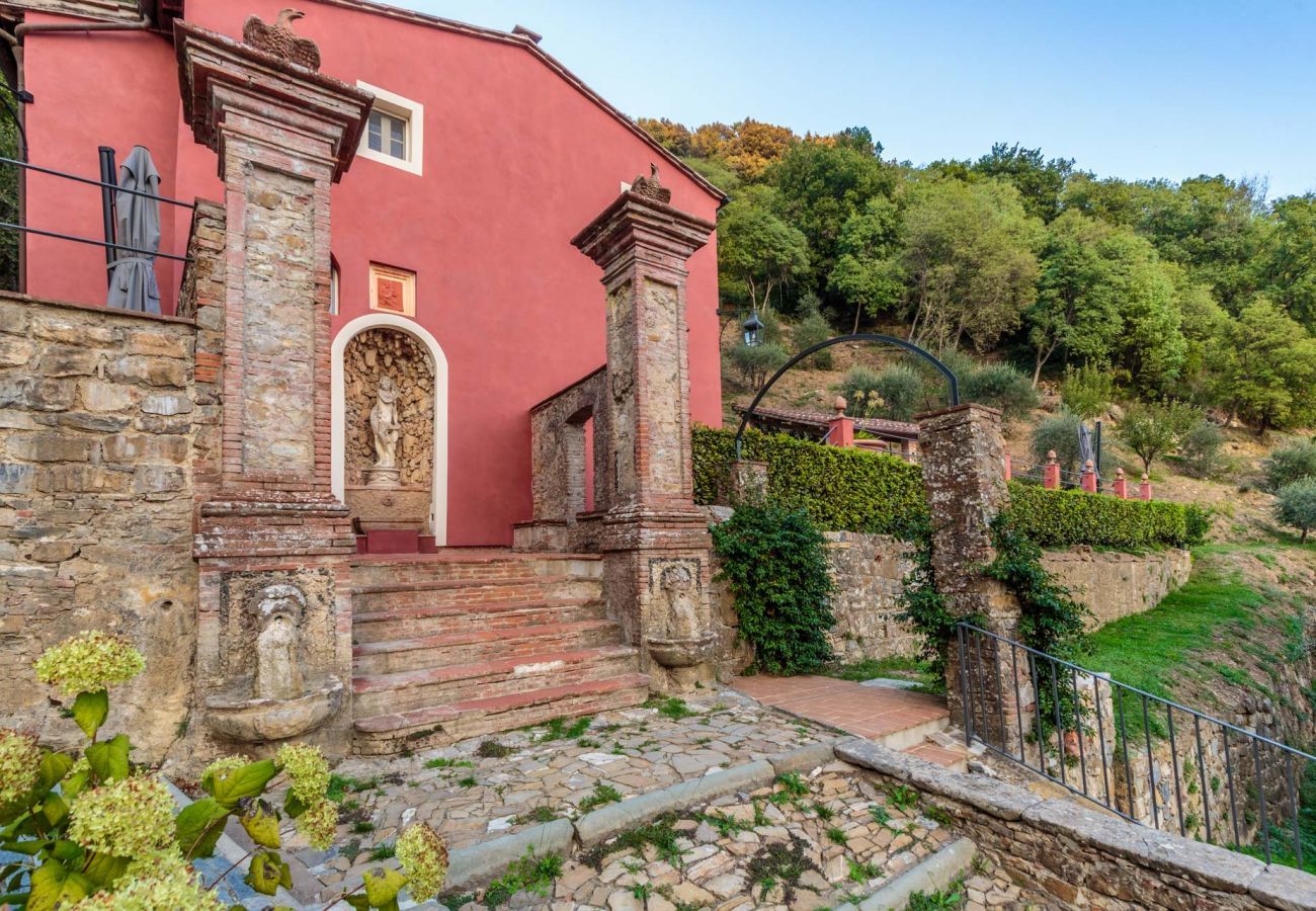 Villa a Lucca - Tramonto Farmhouse, Contemporary Tradition