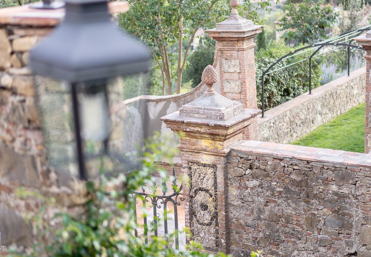 Villa a Lucca - Tramonto Farmhouse, Contemporary Tradition