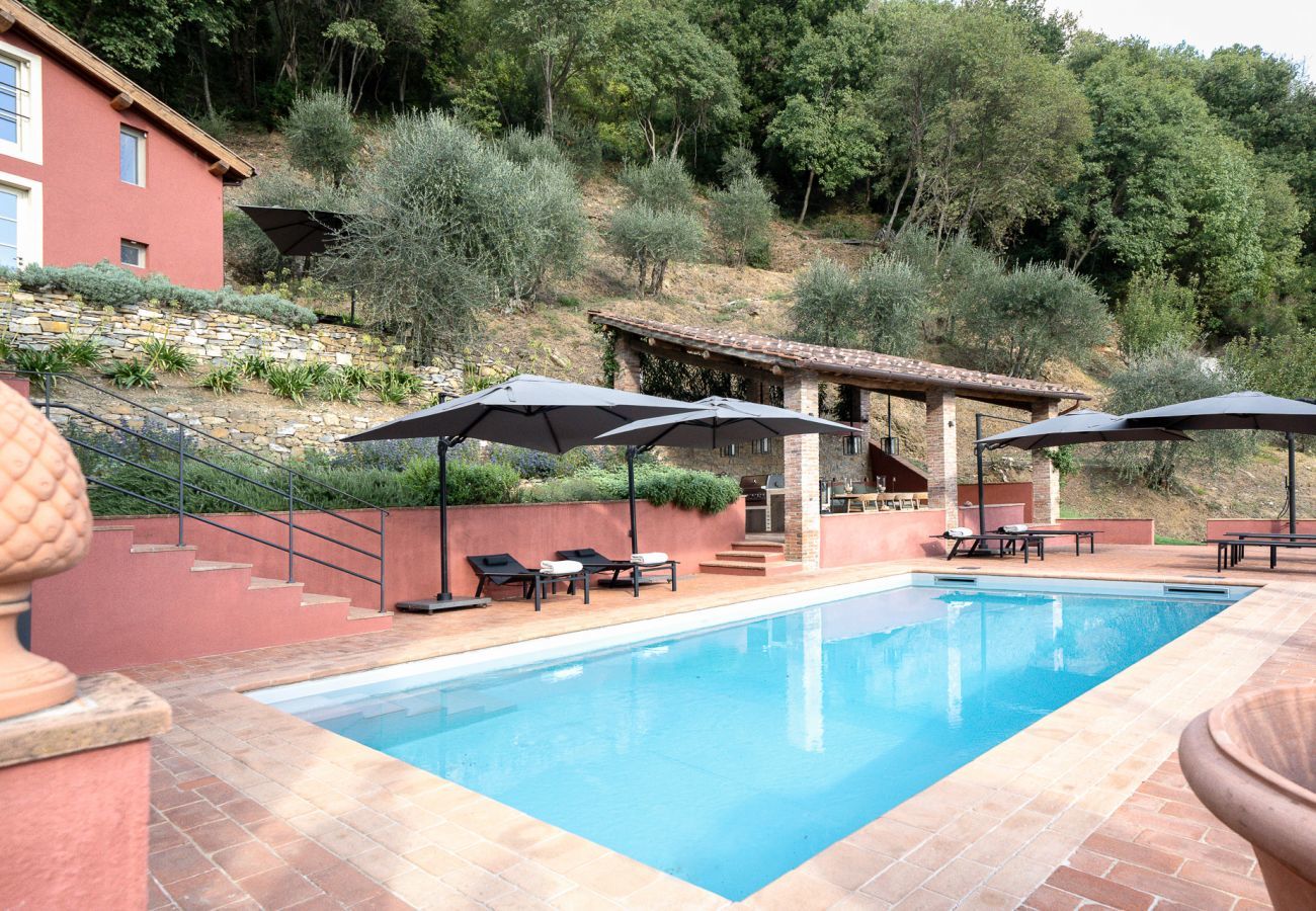 Villa a Lucca - Tramonto Farmhouse, a Luxury Retreat and a Contemporary Story of Tradition