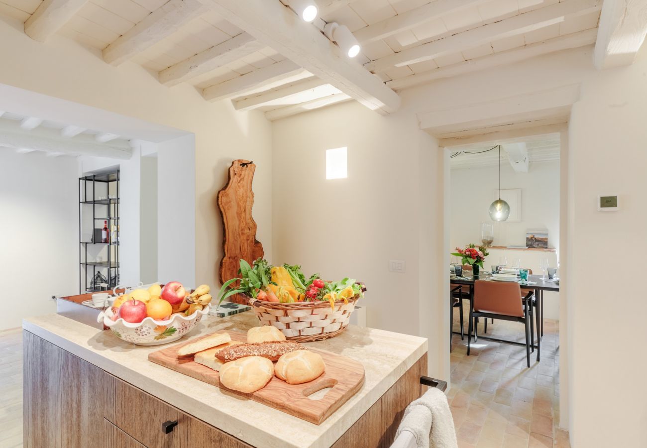 Villa a Lucca - Tramonto Farmhouse, a Luxury Retreat and a Contemporary Story of Tradition